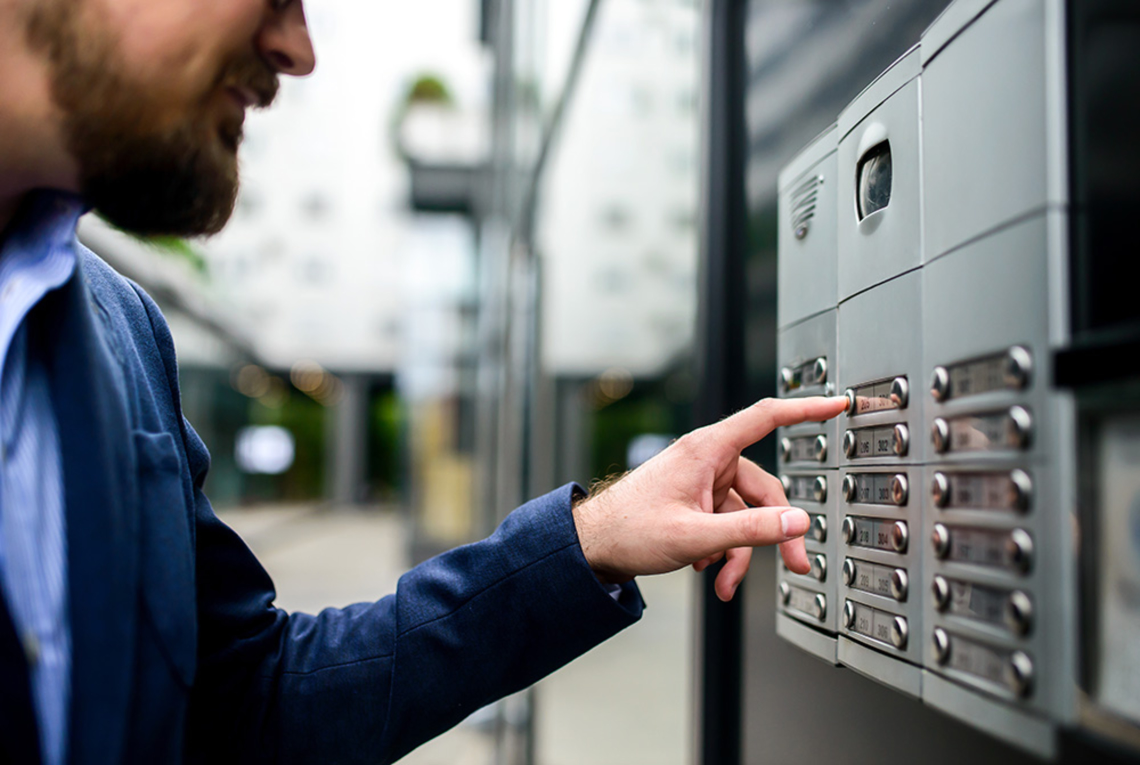 Sprech&shy;anlagen bei KB Elektro GmbH in Schwäbisch Hall